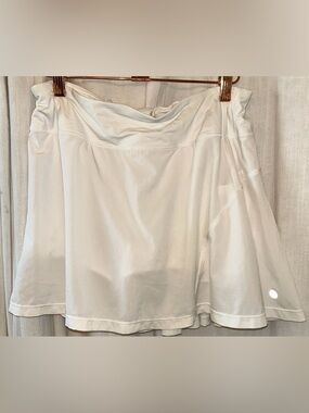Lululemon Skirt 8 Tall White Circuit Breaker Pleated Tennis Golf Skort Preppy
